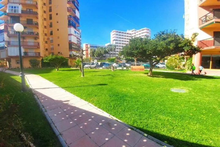 Apartamento En Primera Linea De Playa, Playamar Torremolinos