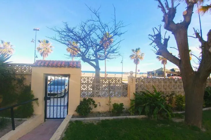 Apartamento En Primera Linea De Playa, Playamar Torremolinos Spagna